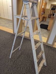 Shabby Chic style off white wood painted ladder