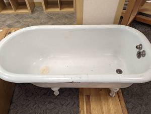 Vintage Cast Iron clawfoot bathtub