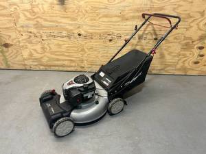 MURRAY 22 in. 140 cc Briggs & Stratton Walk Behind Gas Self-Propelled Lawn Mower with Front Wheel Drive and Bagger