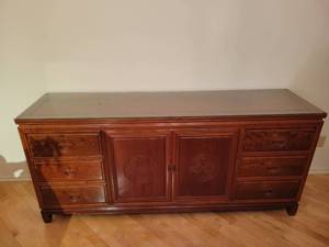 lot 6 image: Traditional Wooden Sideboard with Glass Top