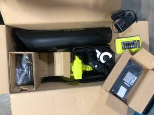 RIDGID 18V Brushless 130 MPH 510 CFM Cordless Battery Leaf Blower (Tool Only)   Customer Returns See Pictures