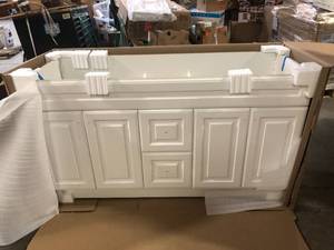 Glacier Bay Glensford 60 in. W x 21 in. D x 34 in. H Bath Vanity Cabinet without Top in White Customer Returns See Pictures