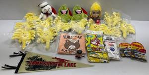 lot 21 image: Flea Marketers Lot