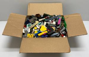 lot 84 image: Misc. Legos Lot