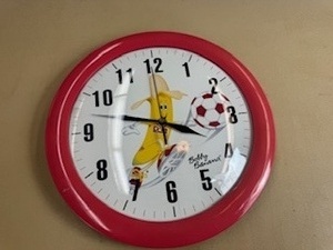 lot 27 image: 12 Bobby Banana Battery Operated Clock