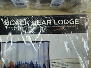 lot 34 image: Wilderness Themed Bathroom Accessories