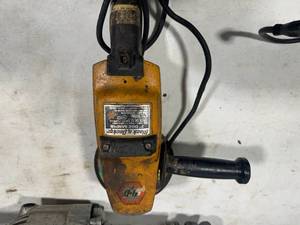 lot 48 image: Black and Decker 7 Disc Sander & Skil 5 Grinder