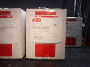 New ABB 530-4014A Circuit Breaker  Approximately 8 