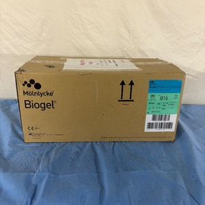 lot 26 image: MSRP $600 1 Case (200 pairs each) NEW Molnlycke 41685 Biogel PI Sterile Powder-Free,&nbspSynthetic, Surgical Undergloves WPuncture Indication System -Biogel&nbspcoating makes gloves easy to don with damp hands- Size 8 12 -Expiration 524