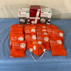 lot 98 image: Lot of Mixed Brand (3M, Direct Relief) N95 NIOSH Approved Particulate Respirator Masks