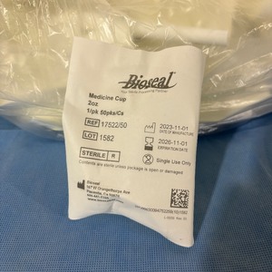 lot 103 image: Lot of various medical supplies - Check out the description