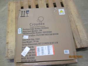 24 x 24 white bi view medicine cabinet mirror is good shape
