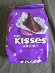 bag of special dark hersheys dark chocolate kisses can not see best buy date on them 2lb 1 oz