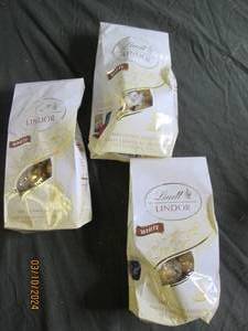 38.5 oz bags of lindor white chocolate truffles can not find best buy date