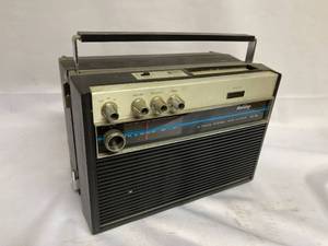 lot 118 image: Vintage Holiday Folding AMFM8 Track Model 16-078