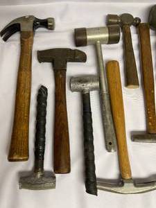 lot 123 image: Vintage Hammer Lot
