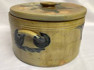 lot 203 image: Vintage Covered Pottery Crock with Handles