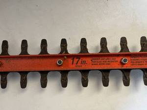 lot 278 image: Black and Decker 17 Inch Hedge Trimmer Model TR117