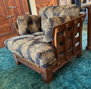 lot 8 image: Charming Chair with Ottoman