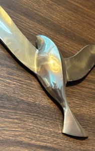 lot 44 image: Vintage Brass Bird Figurine Wall Hanging