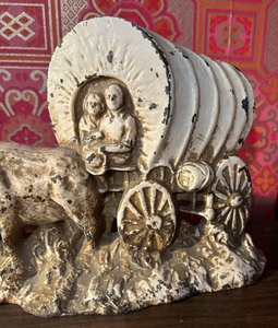 lot 45 image: Covered Wagon Cast Iron Door Stop