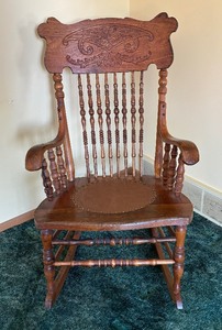 lot 51 image: Vintage Rocking Chair