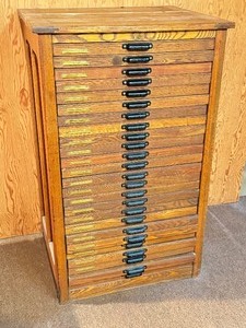 lot 2 image: Vintage Hamilton Twenty-Five Drawer Typesetter Chest