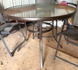 lot 314 image: Round Glass Top Patio Table with 4 Chairs