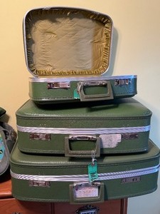 lot 310B image: Vintage Luggage