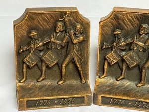 lot 226A image: Pair of Vintage Baker Manufacturing Company Bicentennial Metal Bookends