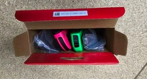 lot 40 image: Nintendo SWITCH Joy-Con controller Neon Pink - Neon Green