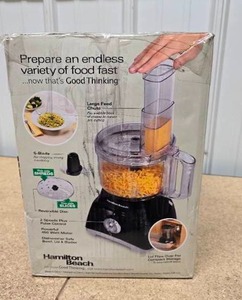 lot 54 image: Hamilton Beach 8 cup Food Processor & Vegetable Chopper - Black