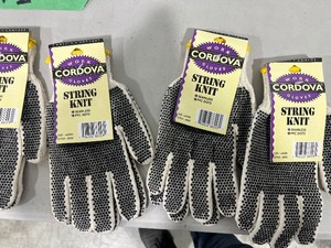 12 PAIR OF WORK GLOVES