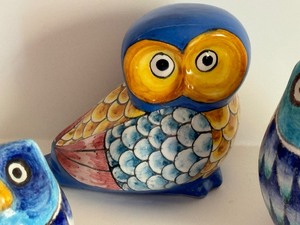 lot 14 image: Three Colorful Painted Owl Figurines from Florence, Italy