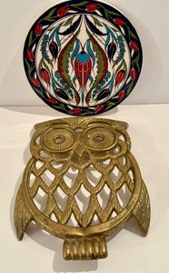 lot 90 image: Two Vintage Decorative Trivets