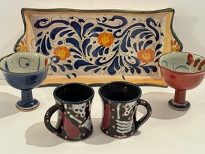 lot 92 image: Pretty Pottery Options