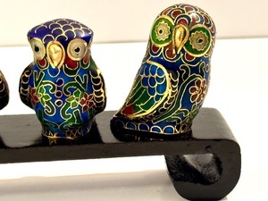 lot 24 image: Vintage Miniature Cloisonn Owls