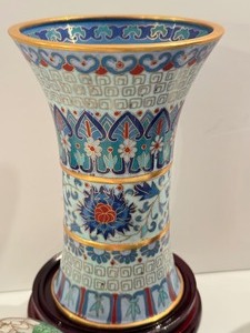 lot 26 image: Variety of Vintage Cloisonn Items