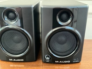 lot 144 image: Pair of M-Audio AV 40 Bookshelf Speakers