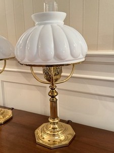 lot 145 image: Pair of Vintage Brass Table Lamps