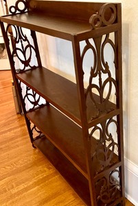 lot 20B image: Gorgeous Vintage Wall Shelf
