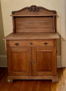 lot 115 image: Vintage Wooden Cabinet  Vintage Wooden Commode