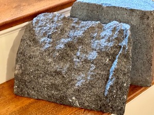 lot 116 image: Pair of Large Granite Bookends