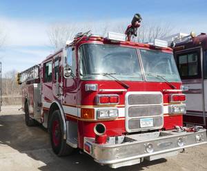 lot 1 image: 2003 Pierce Enforcer Pumper Fire Truck
