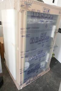 lot 13 image: New Frigidaire Gallery 30 in Double Electric Oven wfull convection GCWD3067AD Black