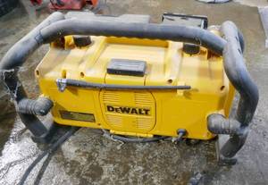 lot 27 image: Dewalt worksite radio with battery