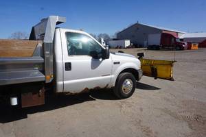 2004 Ford F-350 XL Super Duty 4 x 4 Diesel Dually Dump Truck Plow Truck