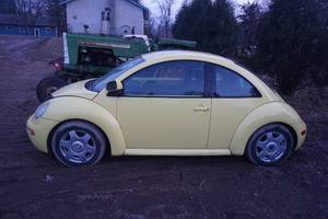 1998 Volkswagen New Beetle TDI 2 Door Hatchback