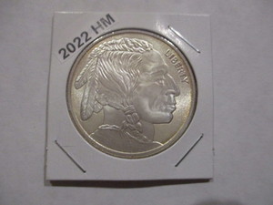 lot 30 image: 2022-HM (Highland Mint) 1oz Silver Buffalo Round.