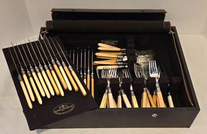 lot 209 image: Distinctive Vintage English Silver-Plated Fish Knife & Fork Set